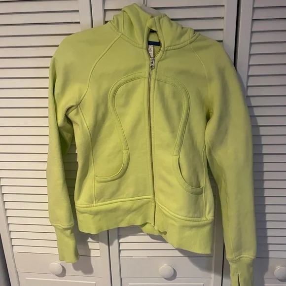 Green lululemon scuba hoodie - Picture 1 of 4